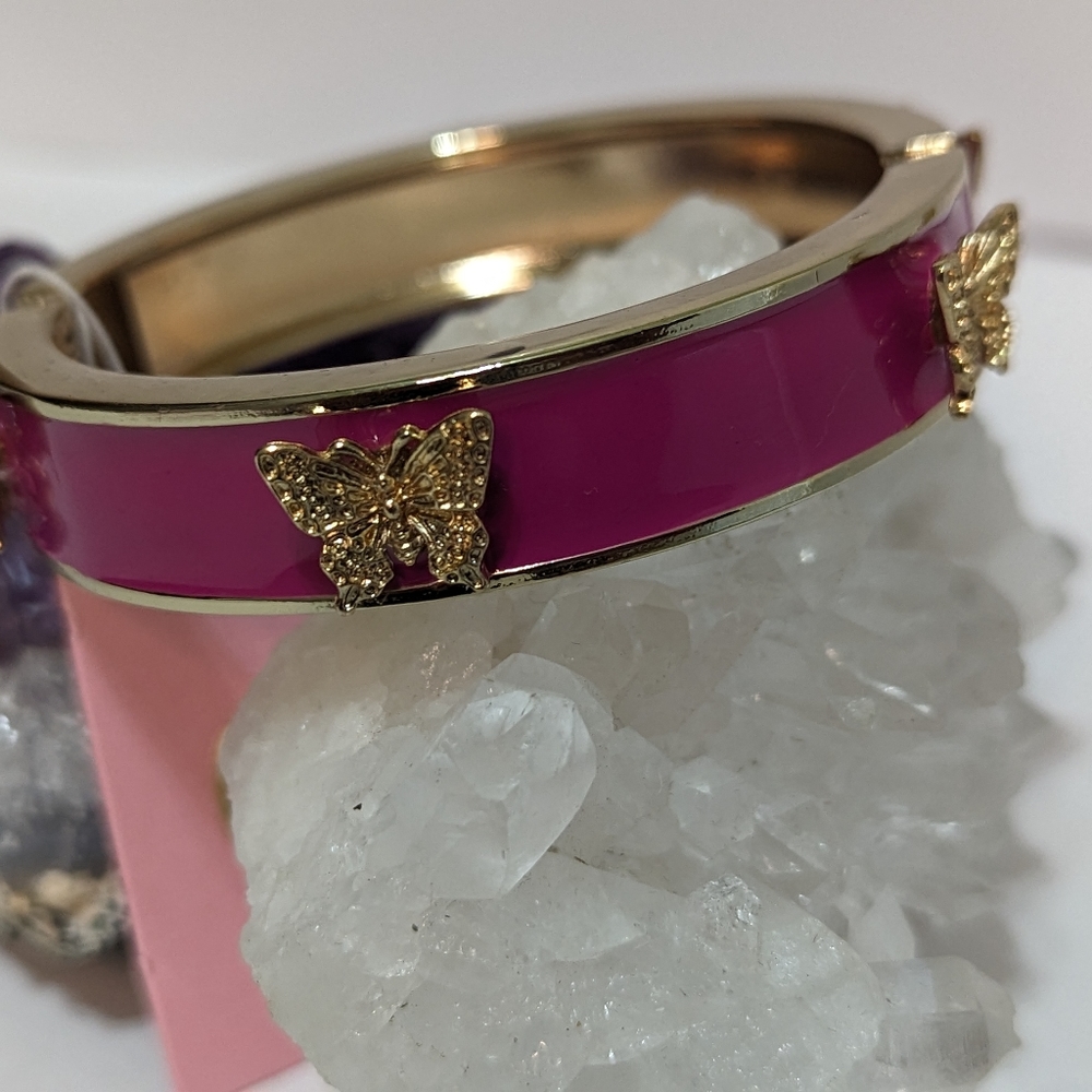 Butterfly Hinge Bangle - Picture 8 of 8